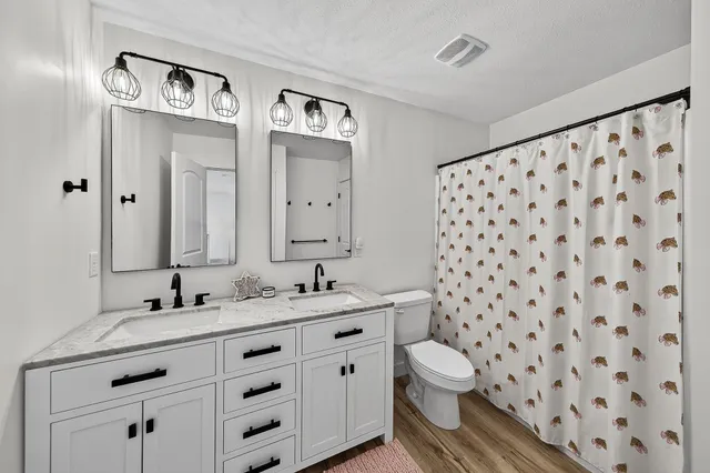 $664,000 | 1602 Cobble Hills Drive, Osceola, IN 46561