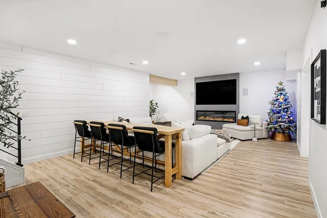 $664,000 | 1602 Cobble Hills Drive, Osceola, IN 46561