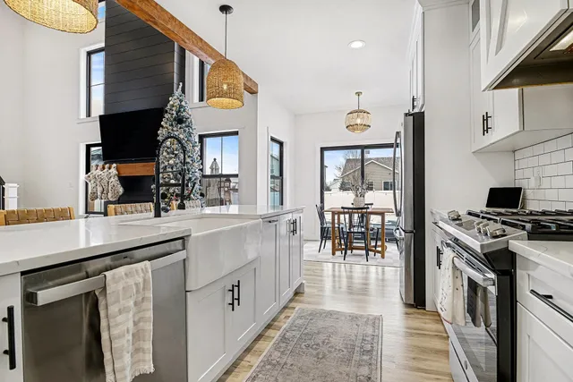 $664,000 | 1602 Cobble Hills Drive, Osceola, IN 46561