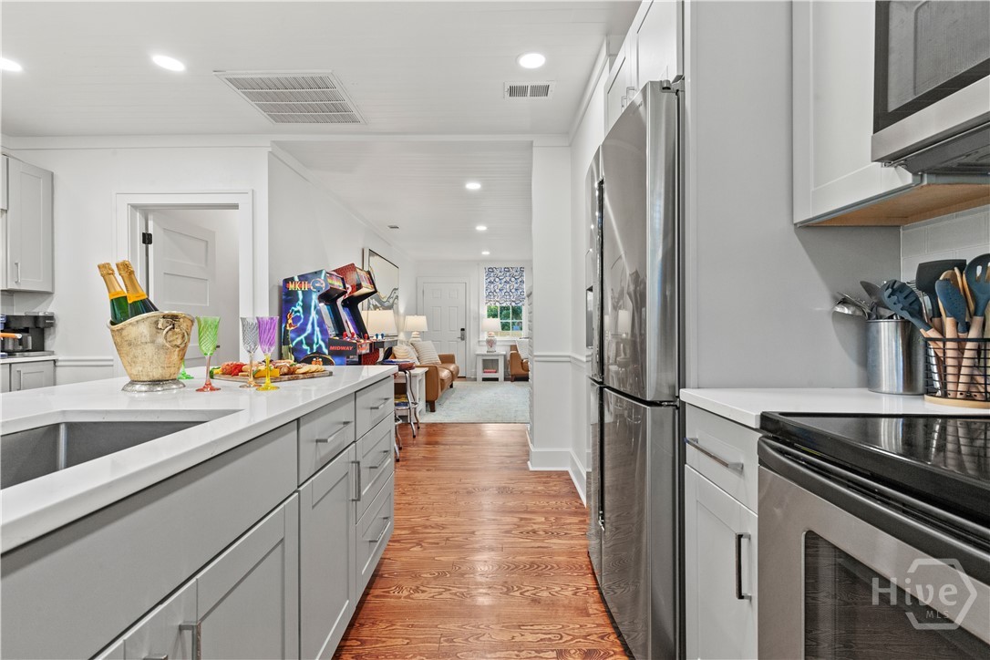 1402 6th Avenue Tybee Island, GA 31328 - Photo 19 of 75