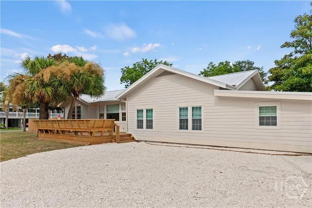 $1,095,000 | 1402 6th Avenue, Tybee Island, GA 31328