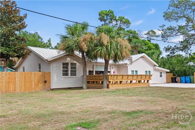 $1,095,000 | 1402 6th Avenue, Tybee Island, GA 31328
