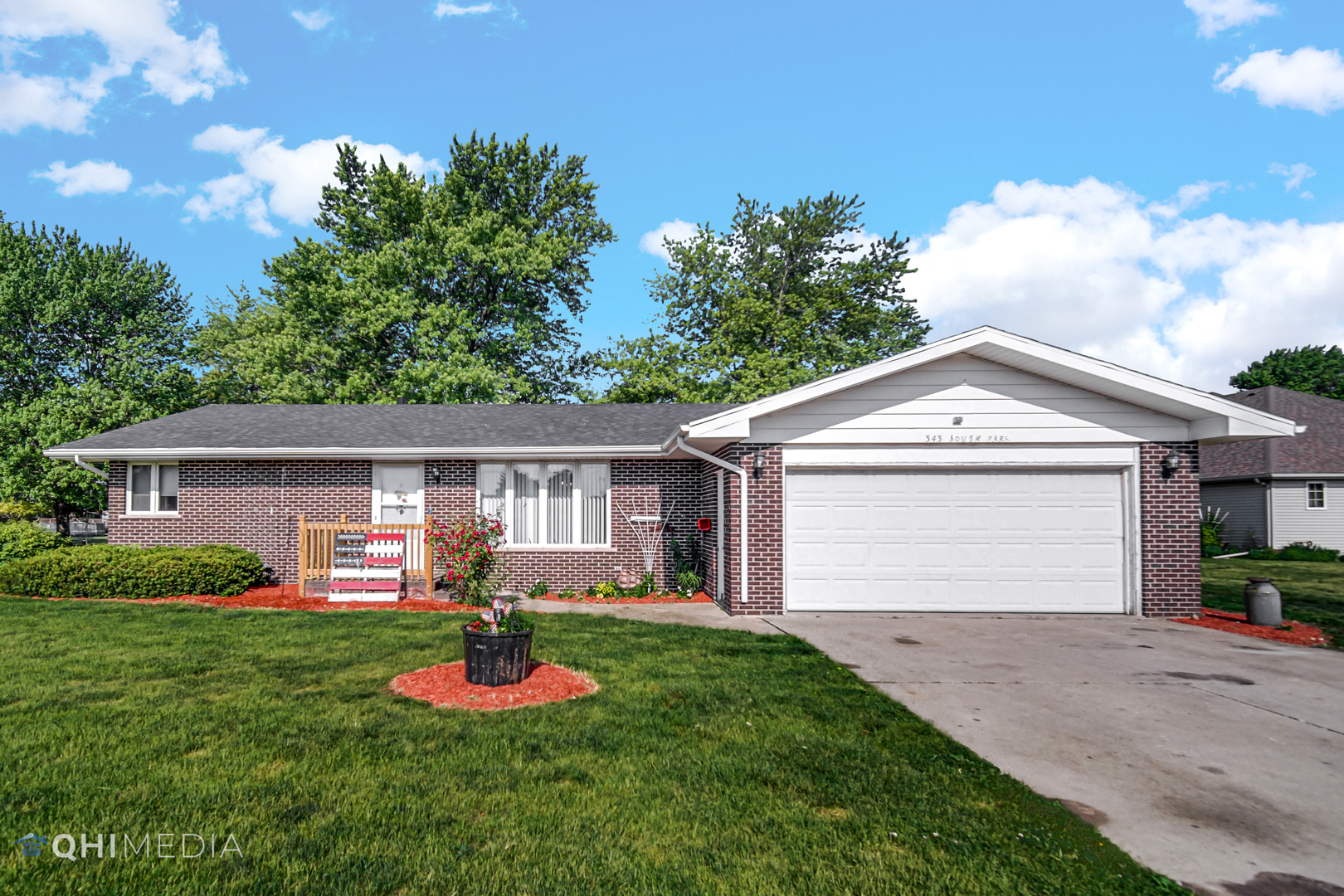 343 South Park Road Herscher, IL 60941 - Photo 1 of 22 a front view of house with yard and green space