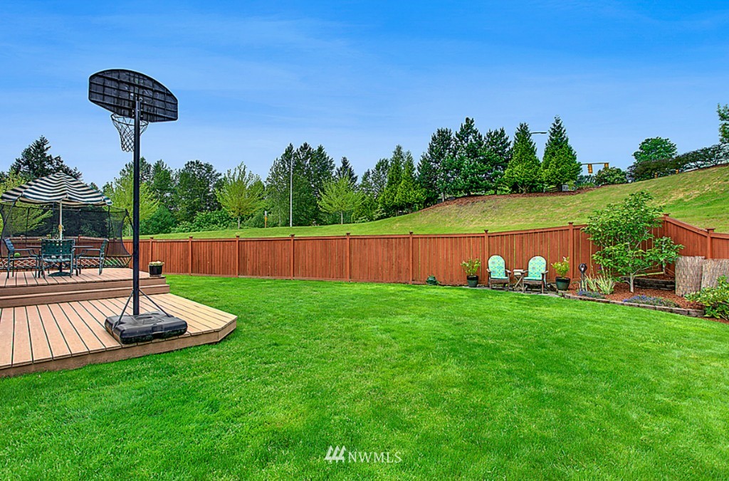 249 Edmonds Place Northeast Renton, WA 98056 - Photo 18 of 20 Gallery Image 18