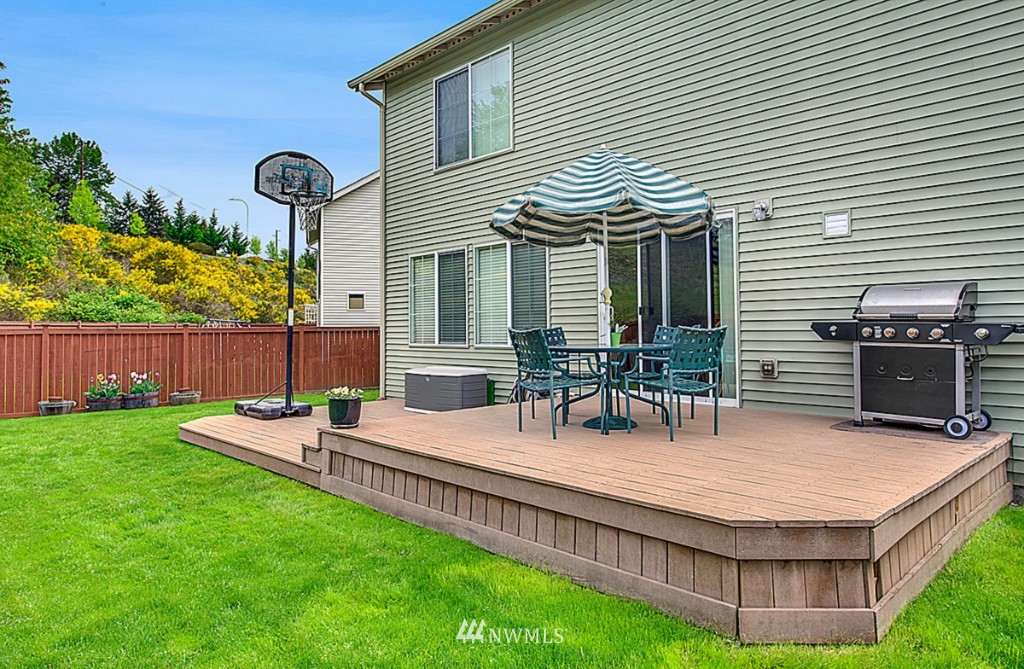 249 Edmonds Place Northeast Renton, WA 98056 - Photo 19 of 20 Gallery Image 19