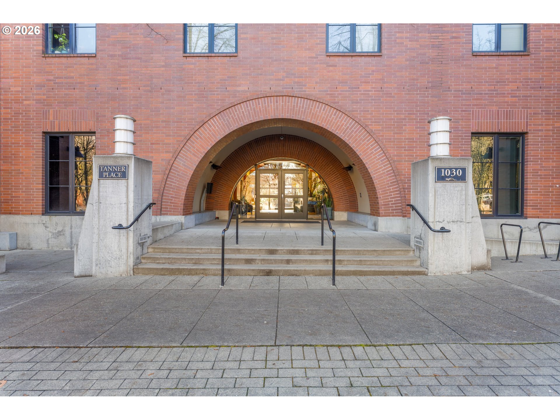 1030 Northwest Johnson Street, Unit 611 Portland, OR 97209 - Photo 3 of 34 a view of entryway and hall