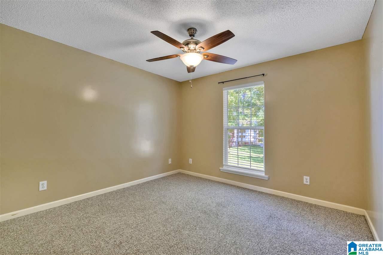 702 Timber Way Weaver, AL 36277 - Photo 11 of 28
