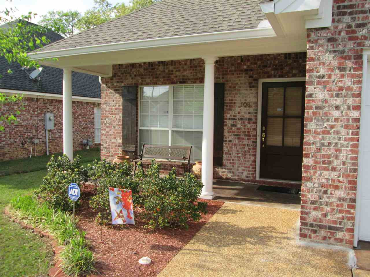 108 River Ridge Court Pearl, MS 39208 - Photo 2 of 32 Photo 2
