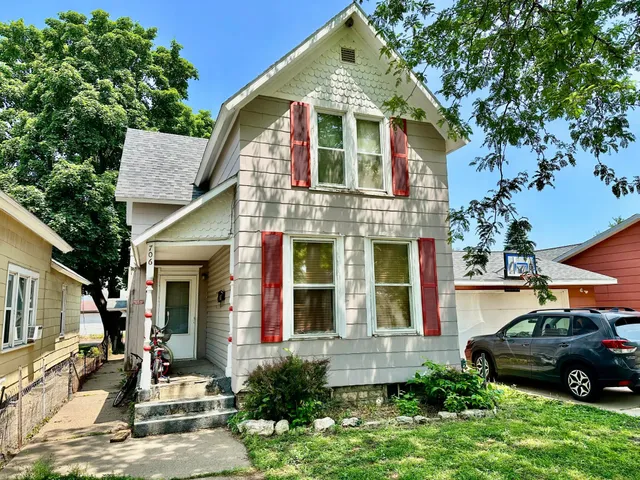 $165,000 | 706 East 4th Street, Winona, MN 55987