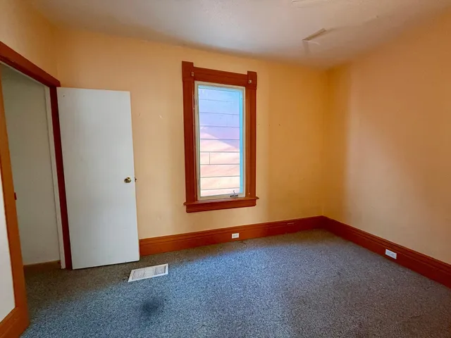 $165,000 | 706 East 4th Street, Winona, MN 55987