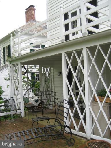 2533 Pickwick Road Baltimore, MD 21207 - Photo 7 of 12 Patio