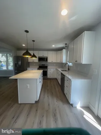 $2,395 | 512 Livingstone Street, Colonial Beach, VA 22443