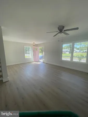 $2,395 | 512 Livingstone Street, Colonial Beach, VA 22443