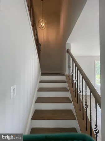 $2,395 | 512 Livingstone Street, Colonial Beach, VA 22443