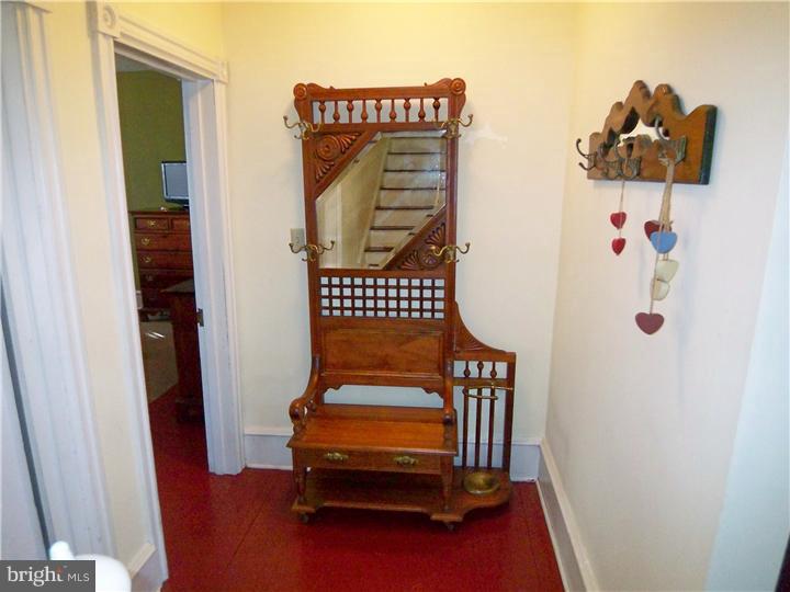 124 Icedale Road Honey Brook, PA 19344 - Photo 14 of 25 Hallway