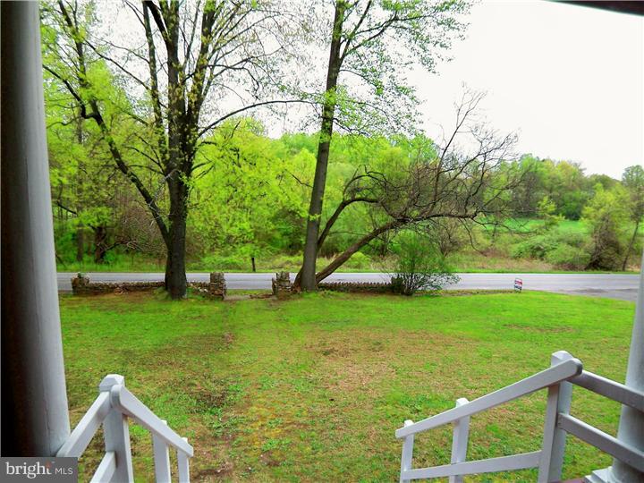 124 Icedale Road Honey Brook, PA 19344 - Photo 6 of 25 Front Yard
