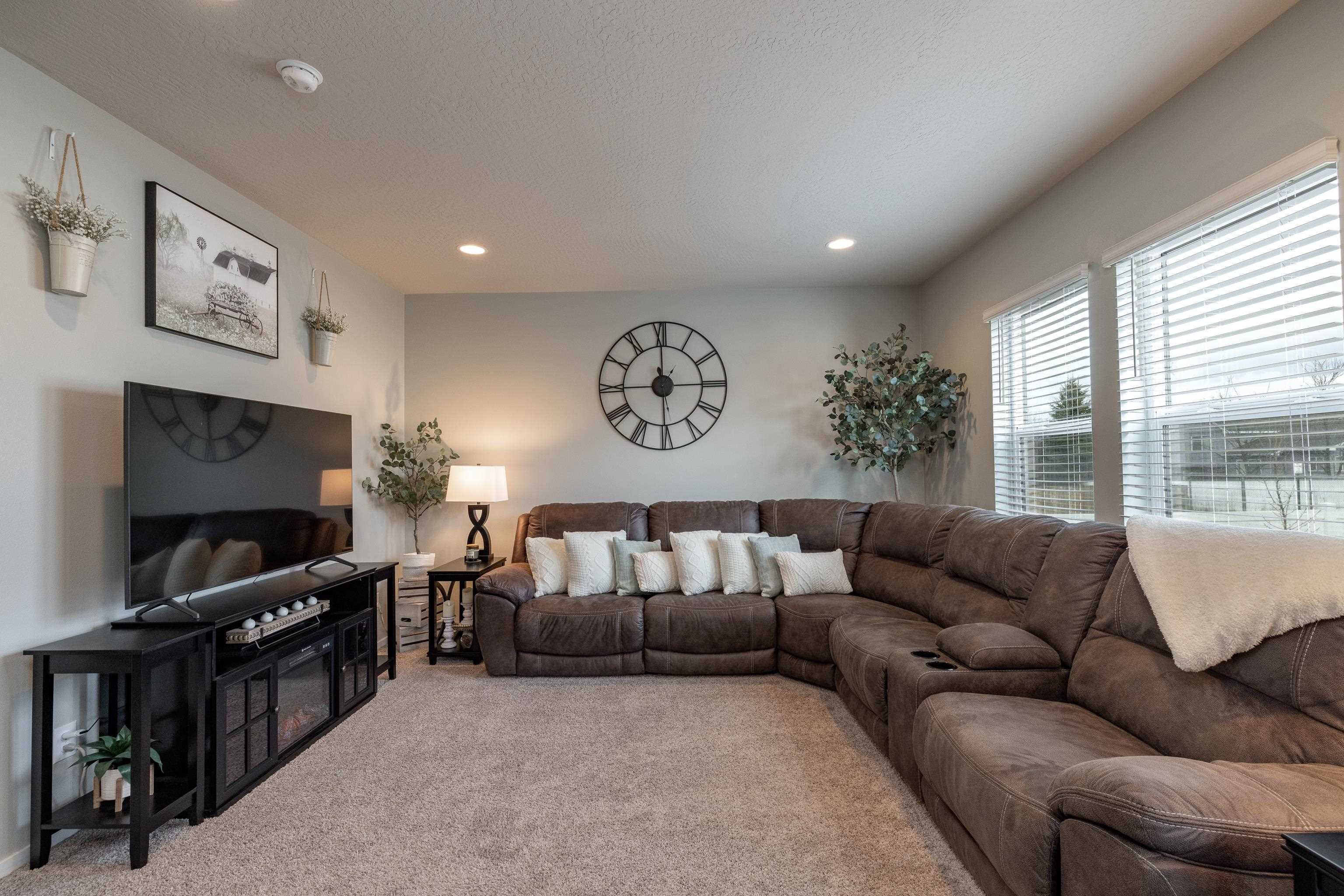 1003 South Best Road Spokane Valley, WA 99037 - Photo 4 of 30