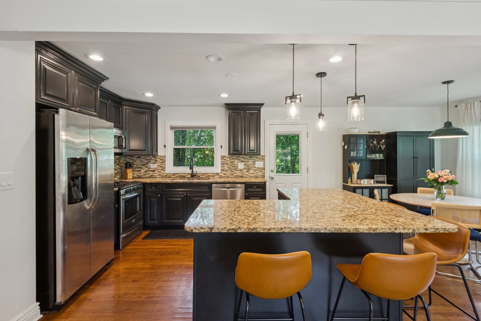 9001 East Prairie Road Evanston, IL 60203 - Photo 9 of 26