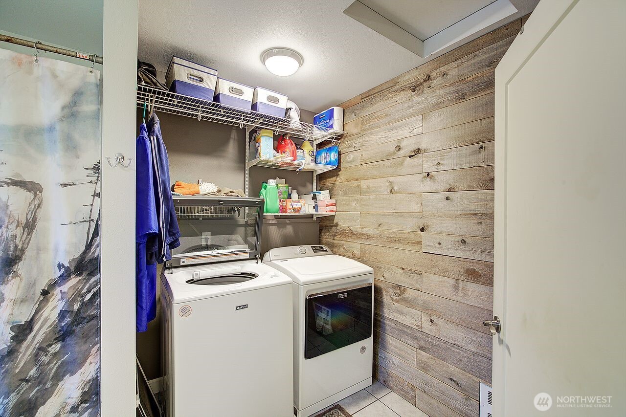 44212 Fir Road Gold Bar, WA 98251 - Photo 27 of 34 a utility room with dryer and washer