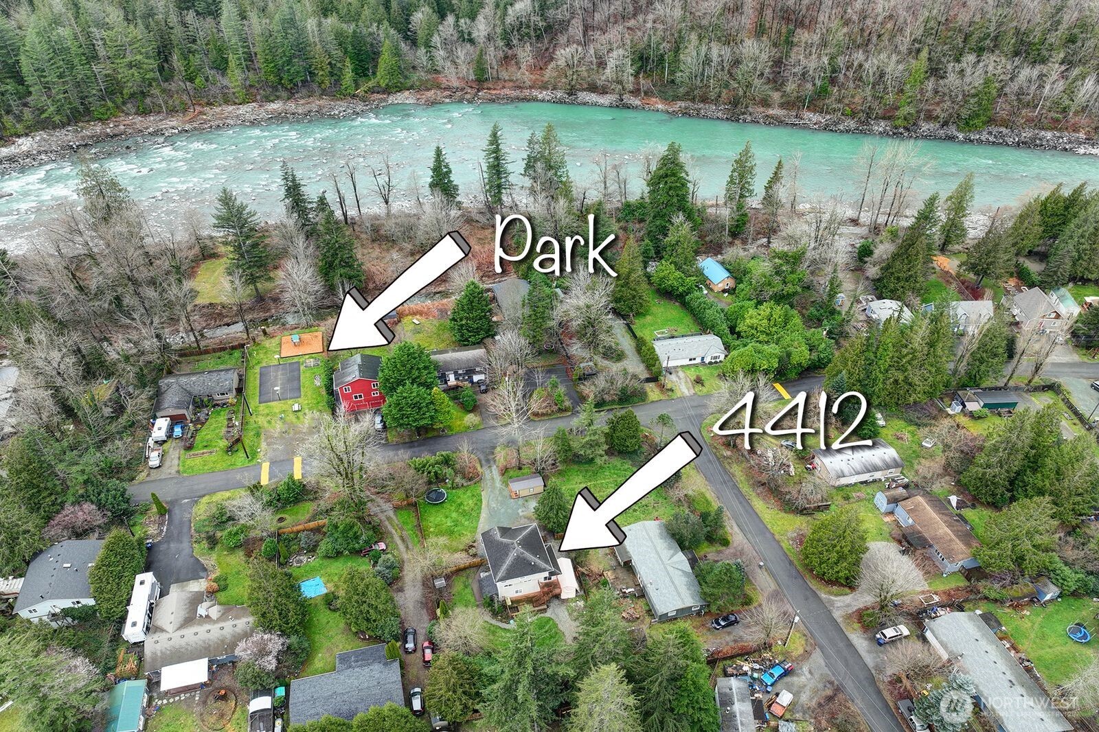 44212 Fir Road Gold Bar, WA 98251 - Photo 31 of 34 an aerial view of a house with a lake view