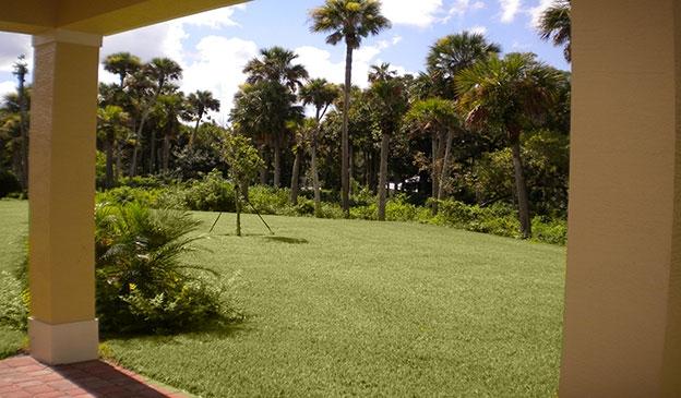 288 Southwest Lost River Road, Unit 28 Stuart, FL 34997 - Photo 17 of 23 LR-28-Back-yard-web-026