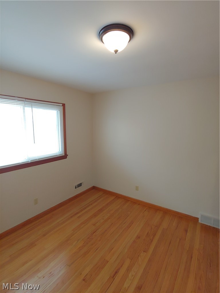 4269 Valley Road, Unit 2/UP Cleveland, OH 44109 - Photo 13 of 30