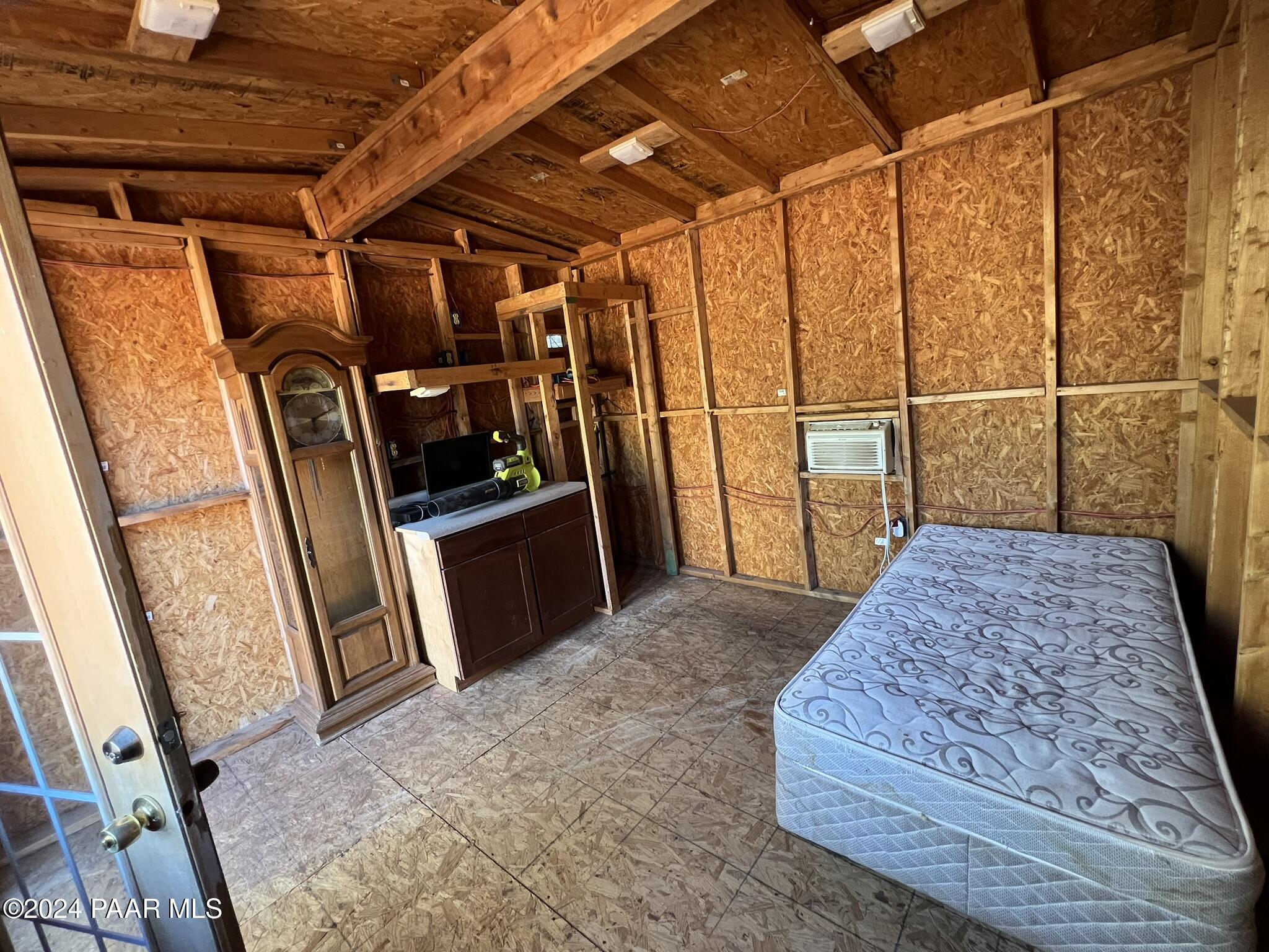 49 Southwest Norma Way Ash Fork, AZ 86320 - Photo 4 of 12 a living room with furniture and a rug