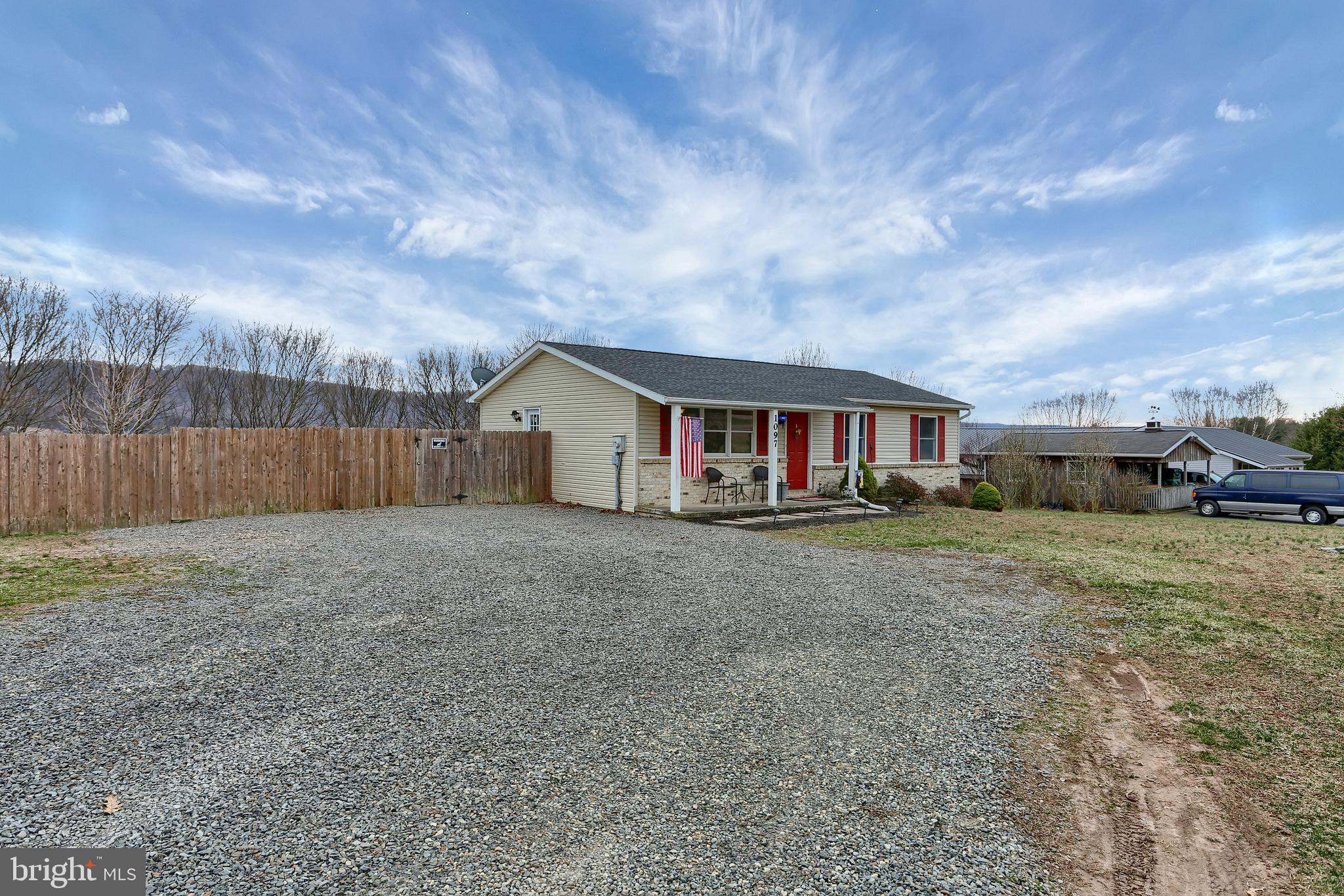 1097 Powells Valley Road Halifax, PA 17032 - Photo 2 of 32