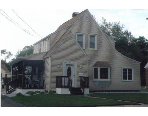 63 Amostown Road West Springfield, MA 01089 - Photo 1 of 5