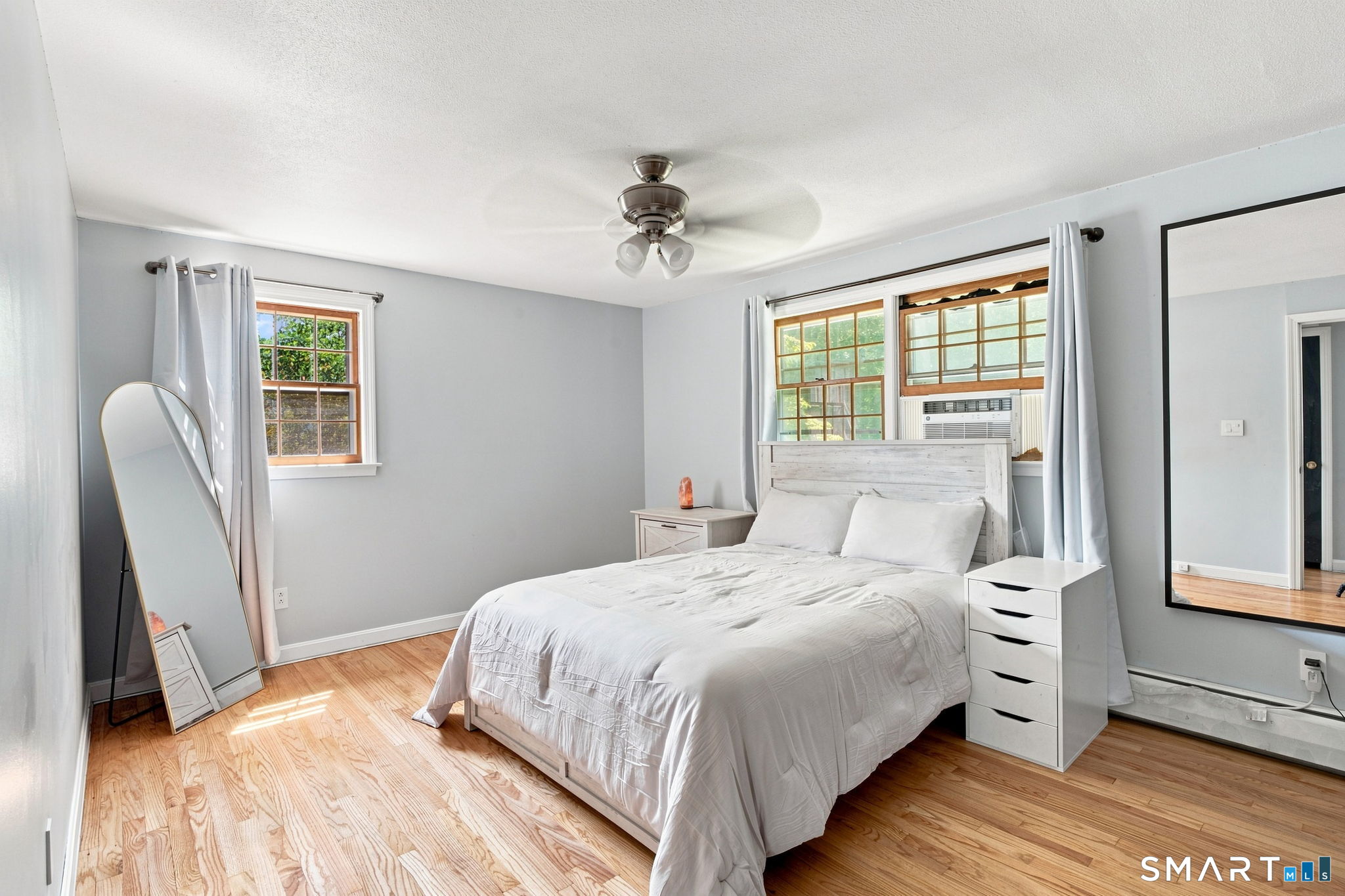 257 Goff Road Wethersfield, CT 06109 - Photo 16 of 39 Gallery Image 16