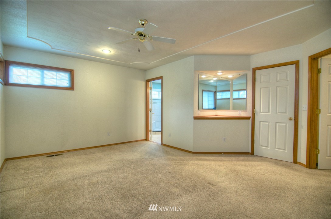 4922 Blvd Ext Road Southeast Olympia, WA 98501 - Photo 11 of 25
