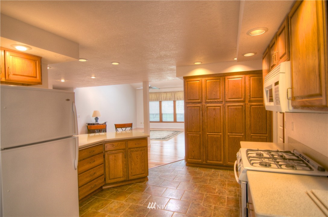 4922 Blvd Ext Road Southeast Olympia, WA 98501 - Photo 6 of 25