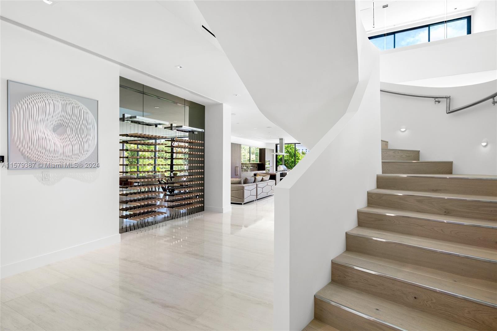 3172 North Bay Road Miami Beach, FL 33140 - Photo 18 of 37