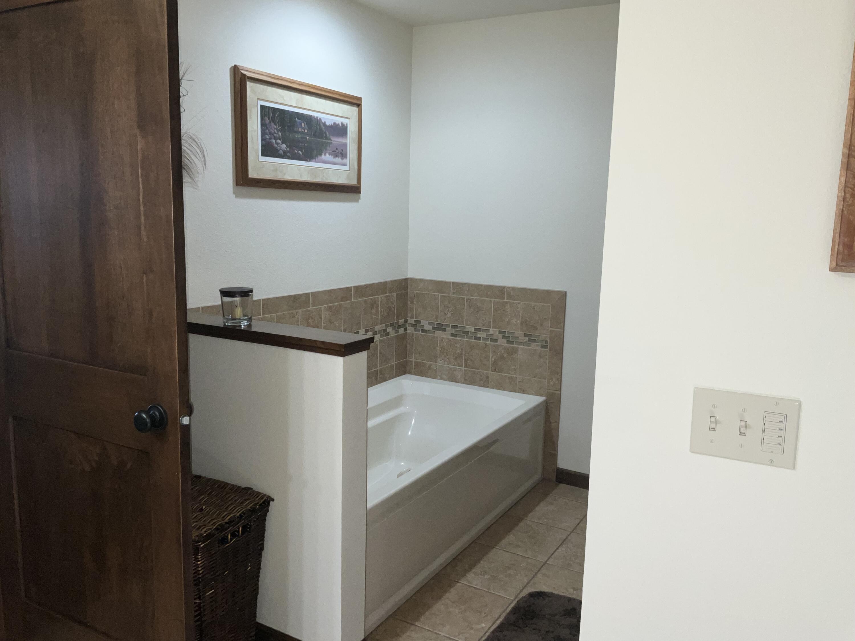 2244 River Road Nokomis, WI 54487 - Photo 14 of 23 Lorrie Schmidt - IMG_2086