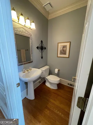 $783,000 | 5338 Dunwoody Club Creek Drive, Dunwoody, GA 30360