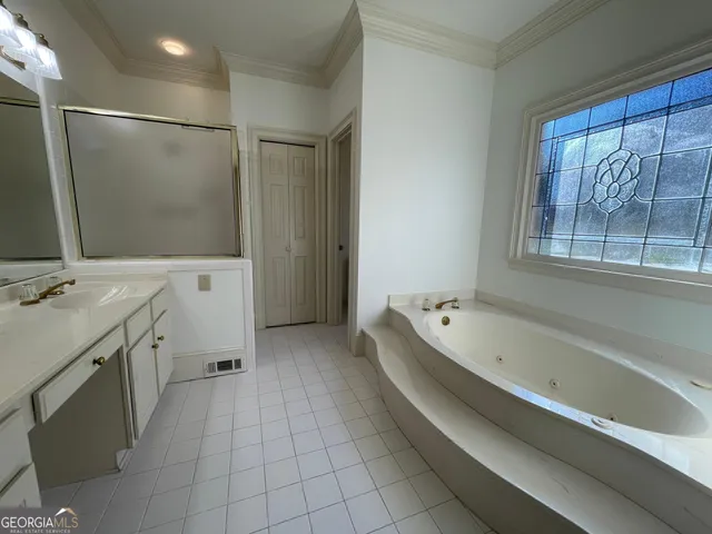 $783,000 | 5338 Dunwoody Club Creek Drive, Dunwoody, GA 30360