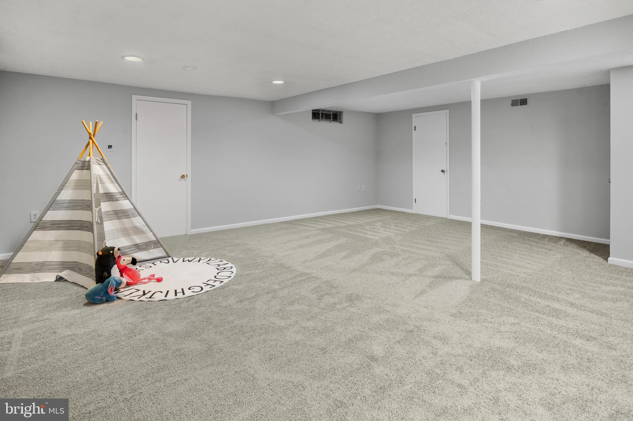 5021 Whetstone Road Columbia, MD 21044 - Photo 33 of 59 Rec Room (alt view)