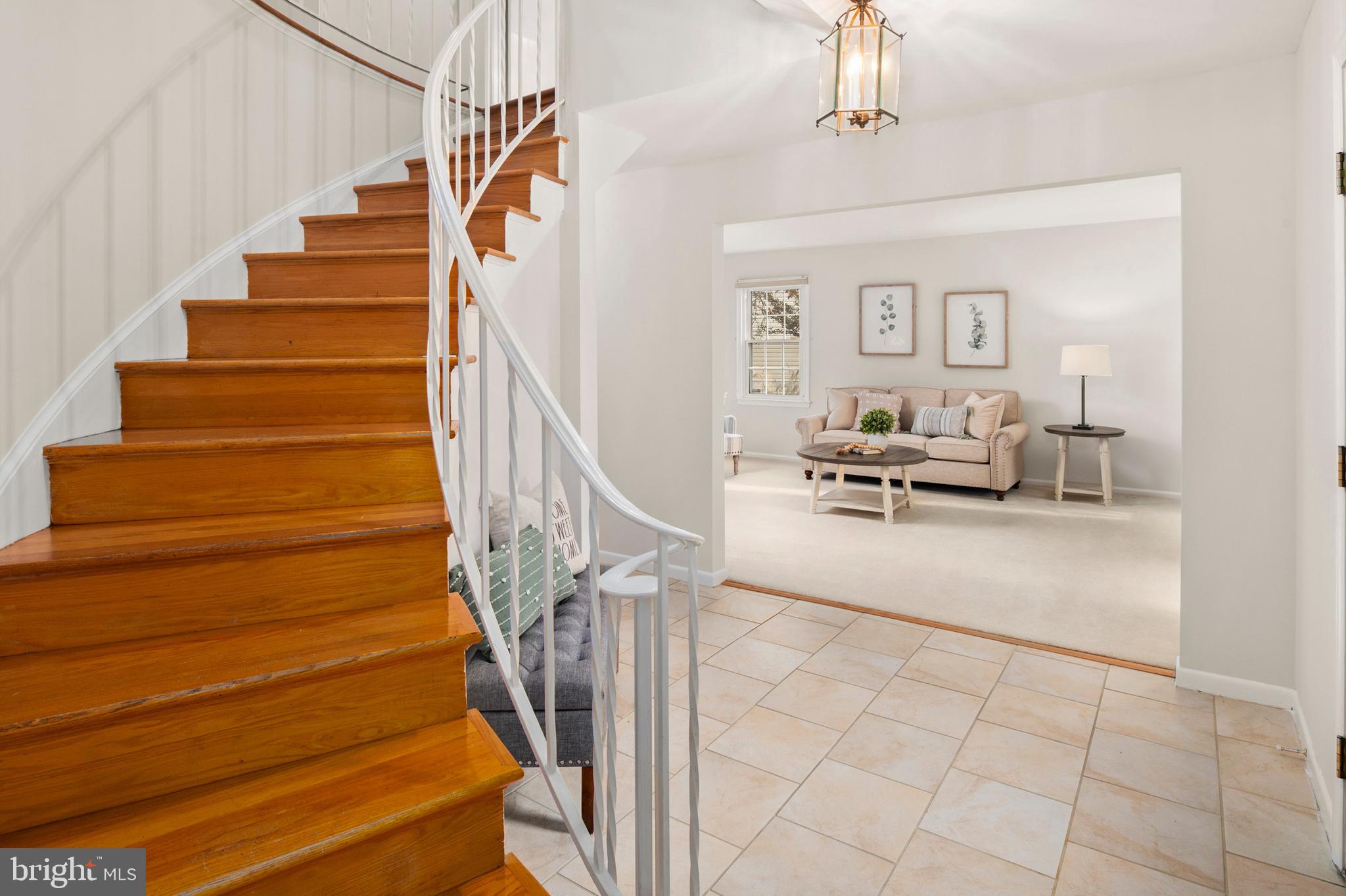 5021 Whetstone Road Columbia, MD 21044 - Photo 6 of 59 Foyer to Living Room