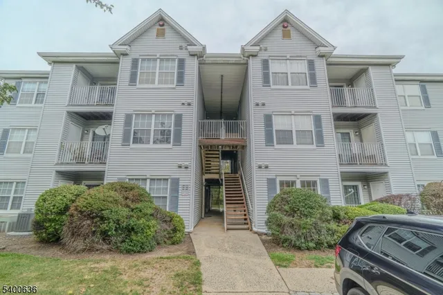 $359,000 | 502 Stratford Place, Unit 502, Bridgewater, NJ 08805