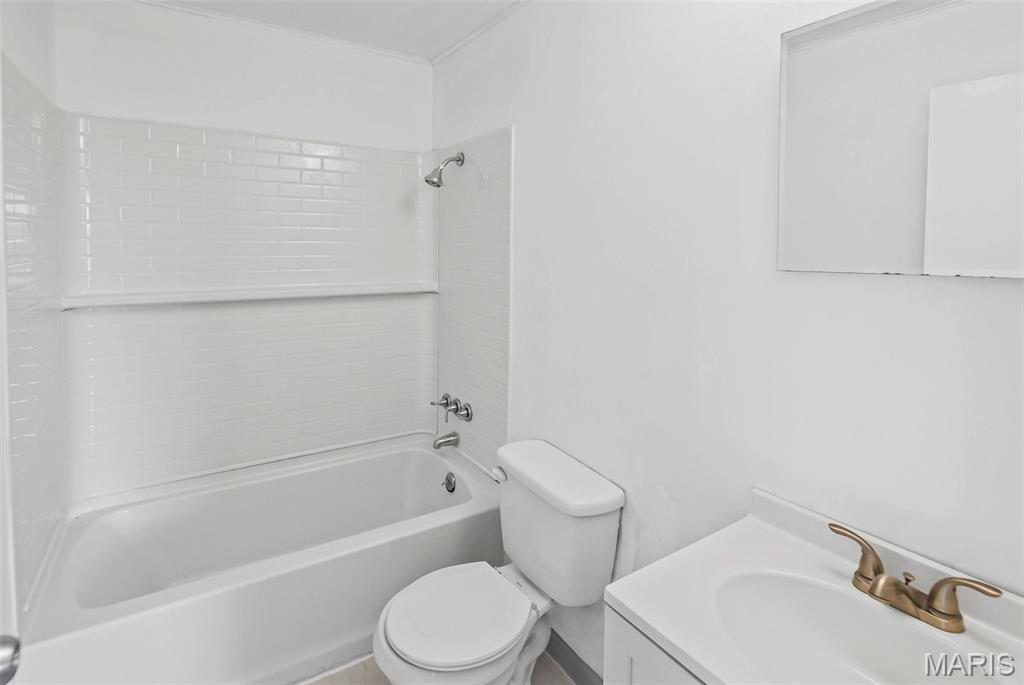 708 South 3rd Street Irvington, IL 62848 - Photo 7 of 31 Gallery Image 7