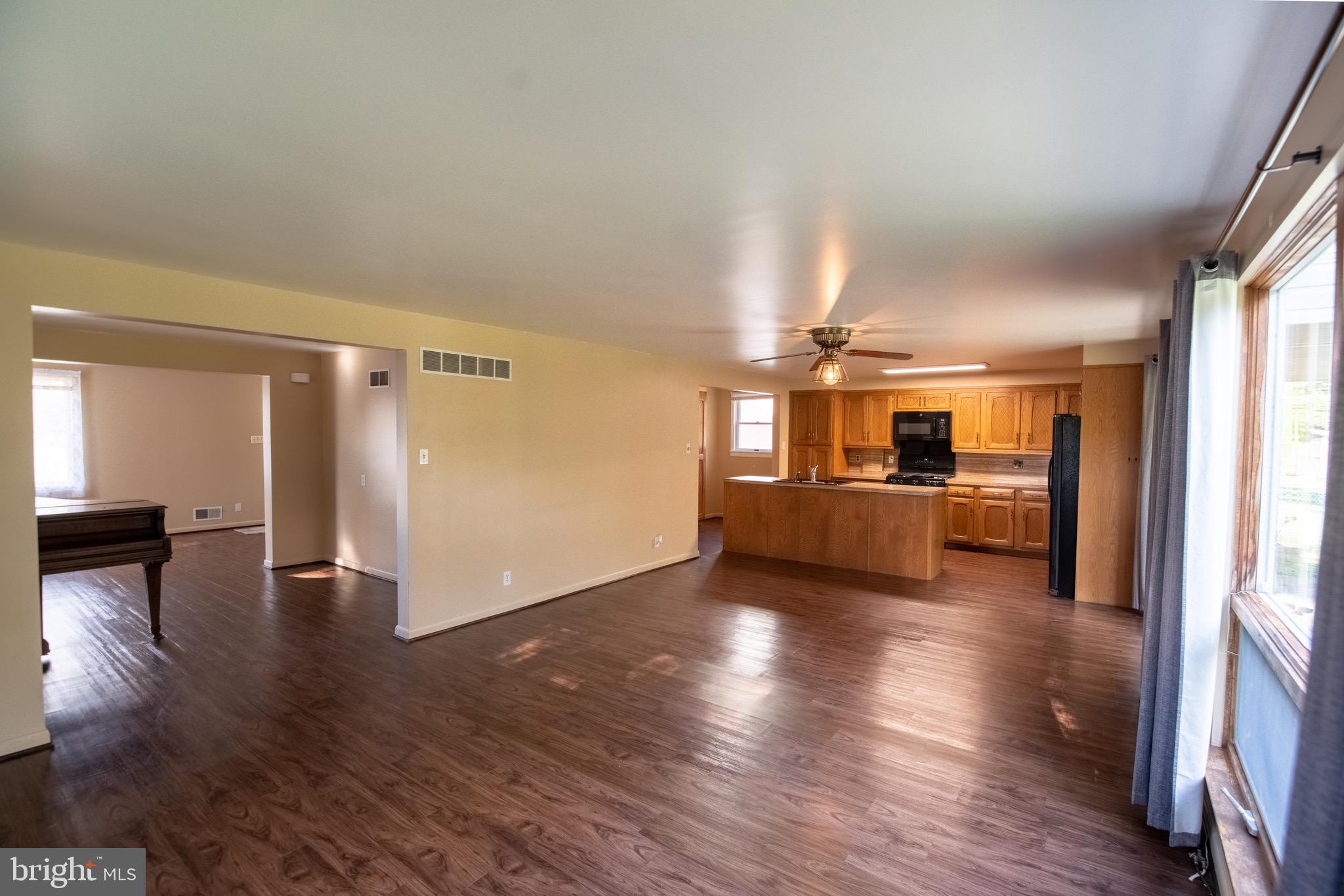 26 Briar Road Oreland, PA 19075 - Photo 12 of 44 Dining Room