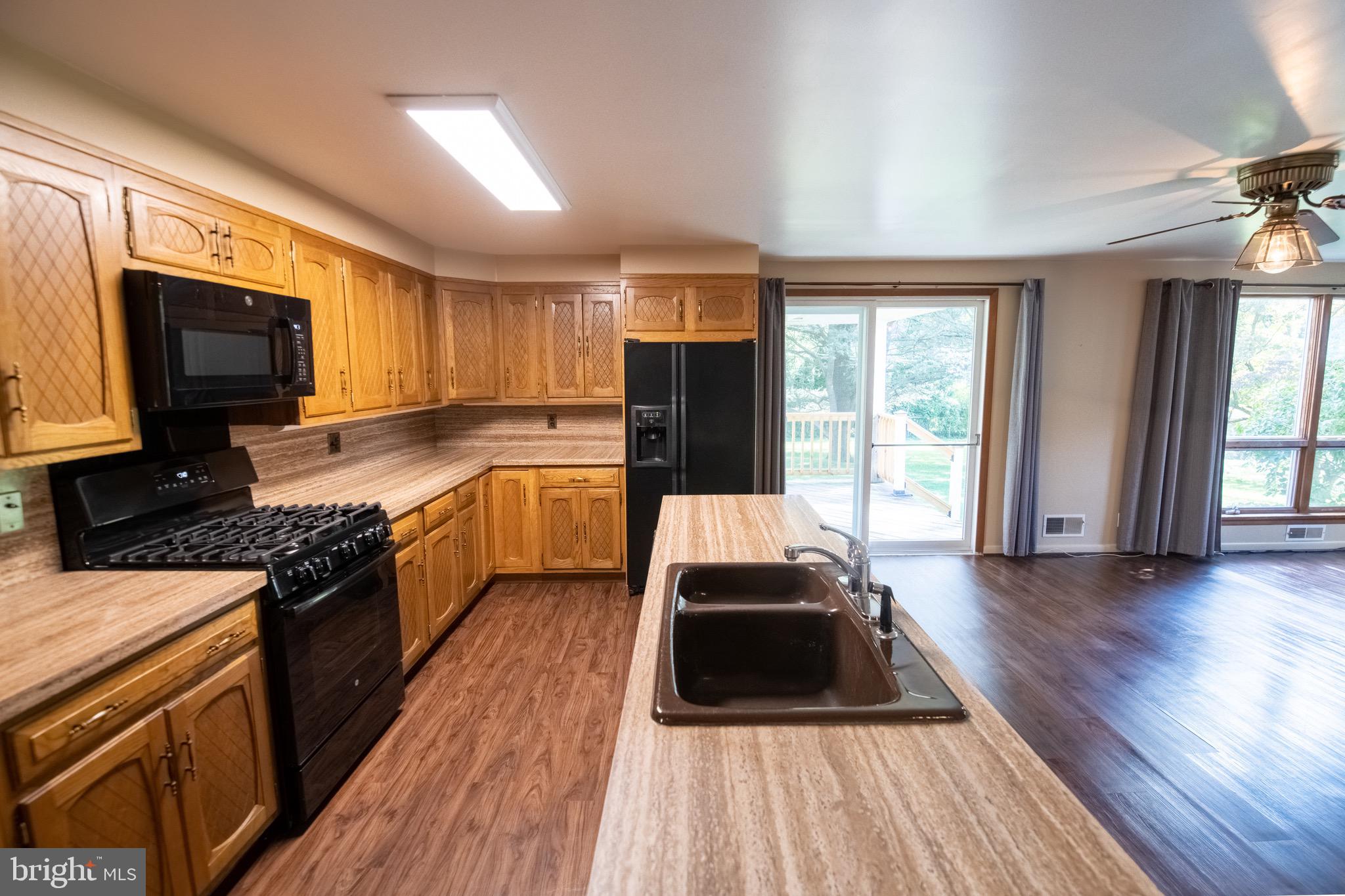 26 Briar Road Oreland, PA 19075 - Photo 16 of 44 Kitchen