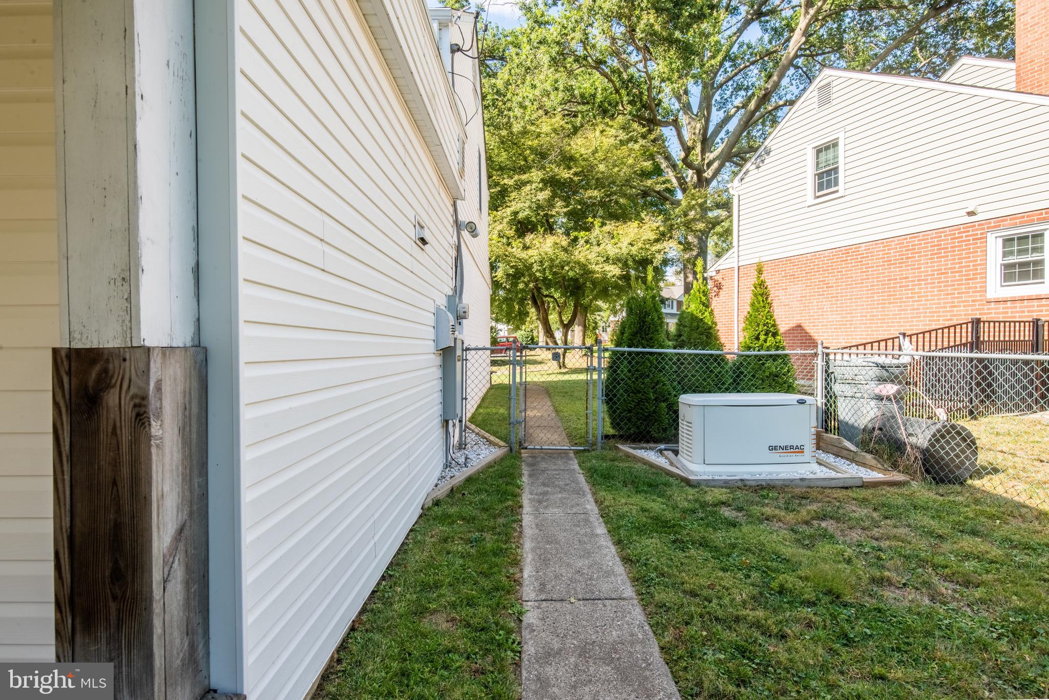 26 Briar Road Oreland, PA 19075 - Photo 42 of 44 Exterior Side