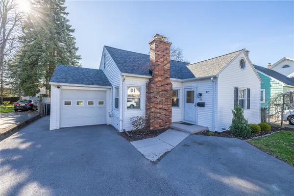 $229,995 | 119 Walzer Road, Irondequoit, NY 14622