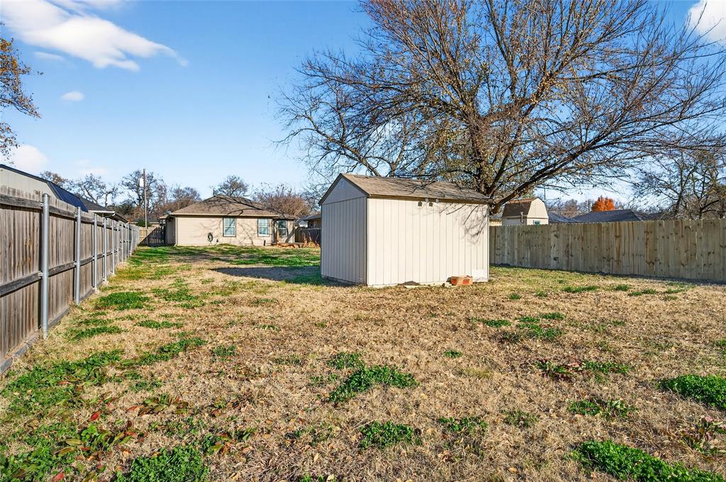 704 East Sycamore Street Sherman, TX 75090 - Photo 32 of 32