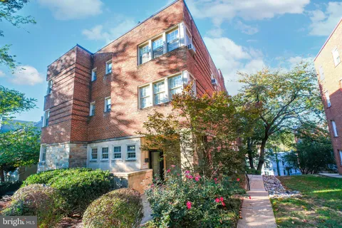$298,000 | 3925 Davis Place Northwest, Unit B7, Washington, DC 20007