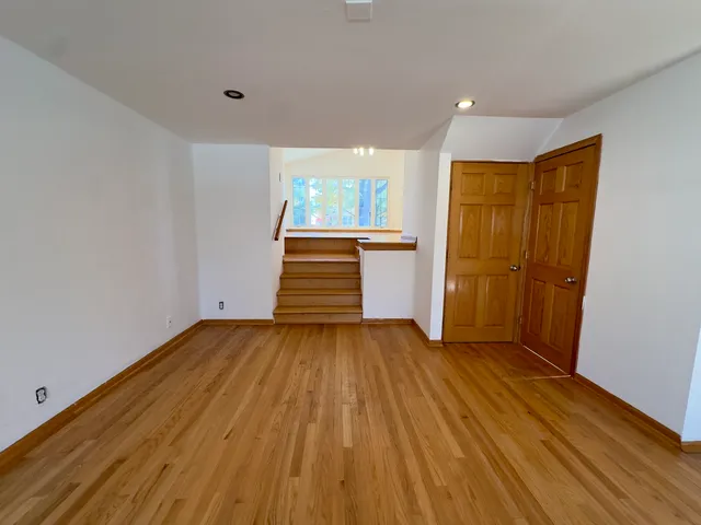 $2,900 | 9910 Crawford Avenue, Skokie, IL 60076