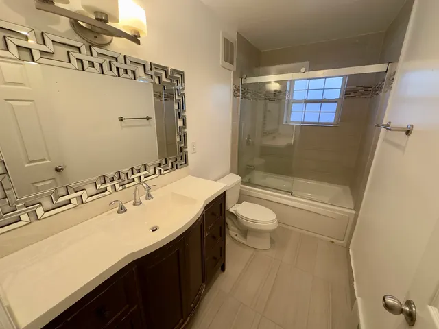 $2,900 | 9910 Crawford Avenue, Skokie, IL 60076