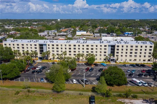 $2,190 | 701 South Madison Avenue, Unit 421, Clearwater, FL 33756