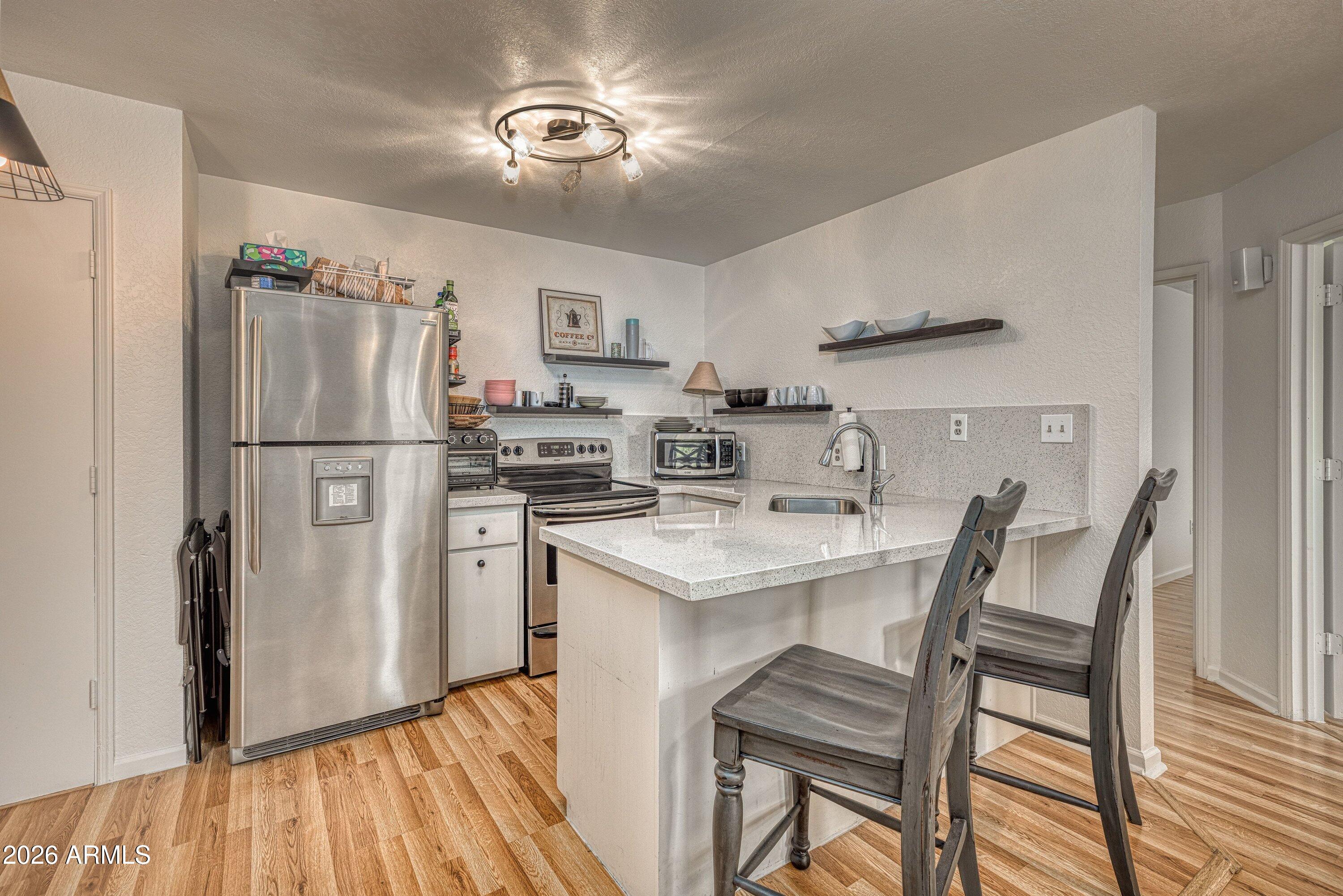 2700 South White Mountain Road, Unit 302 Show Low, AZ 85901 - Photo 7 of 22 2700 S White Mountain Road #302